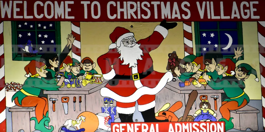 Welcoming sign to the Koziar's Christmas Village in Bernville, PA