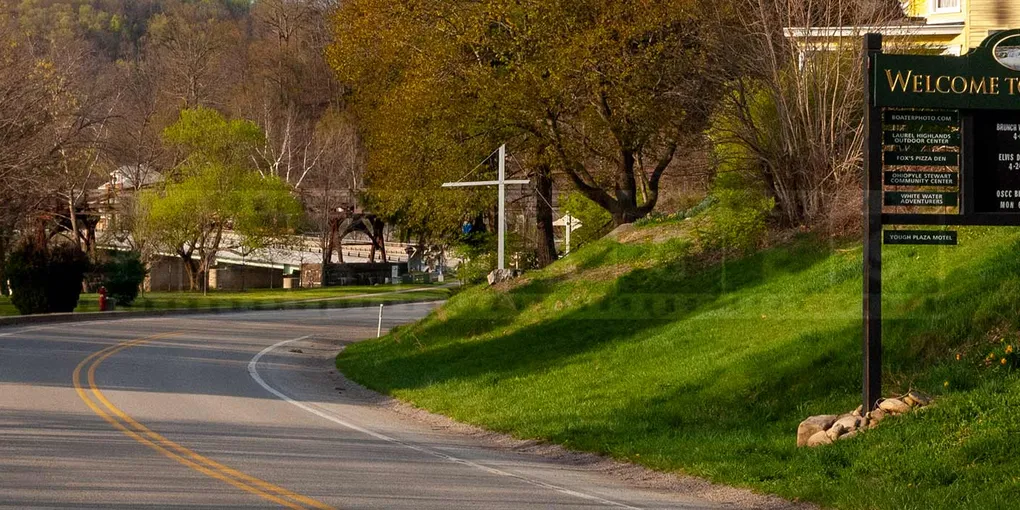 Welcome to Ohiopyle sign at the town entrance