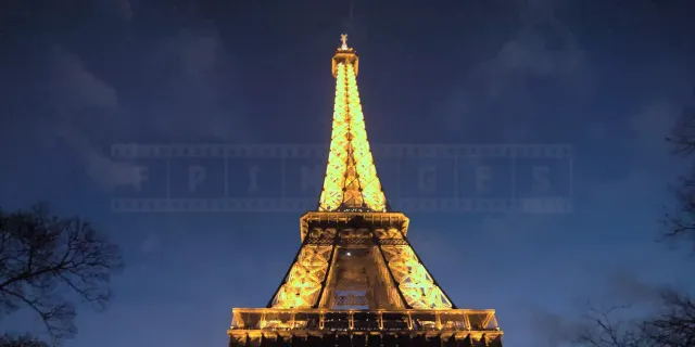 beautiful eifel tower with lights at dusk