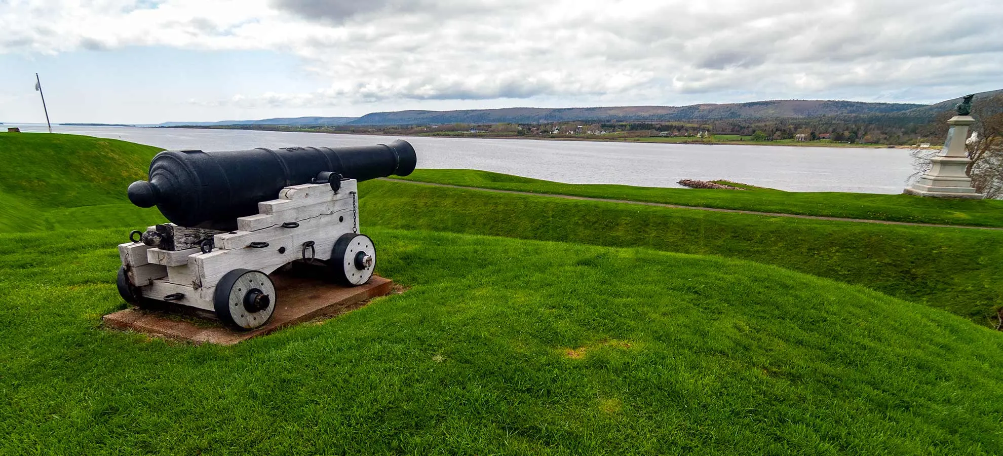 old cannon and Annapolis river at historic fort