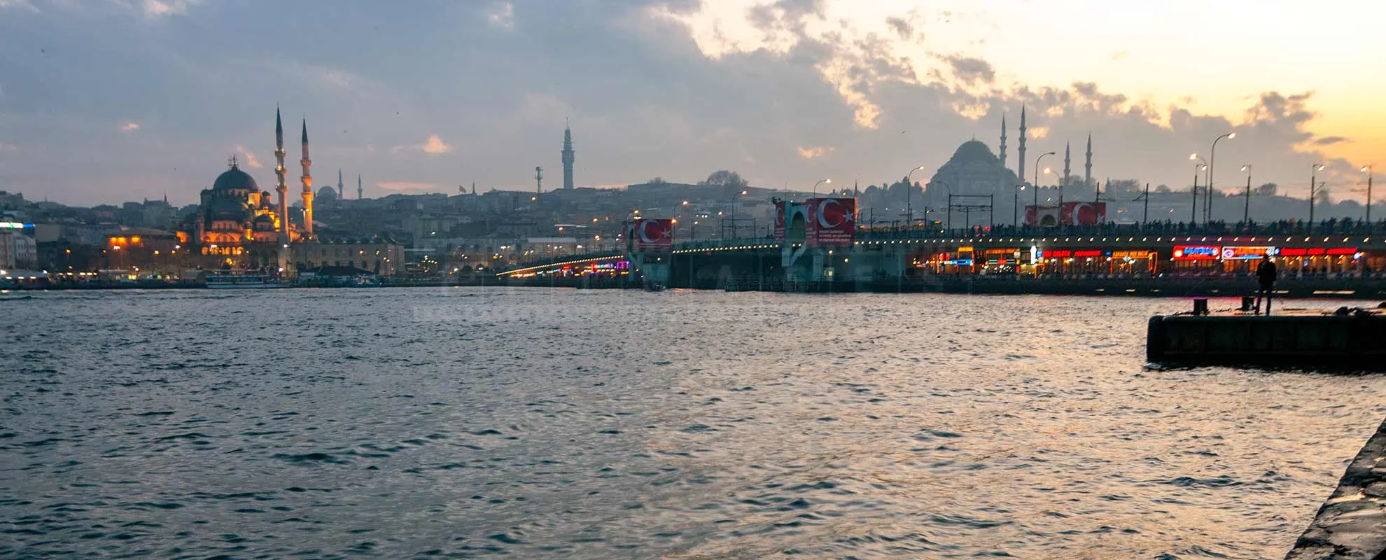 Galata Bridge in Istanbul has many restautants on the lower level