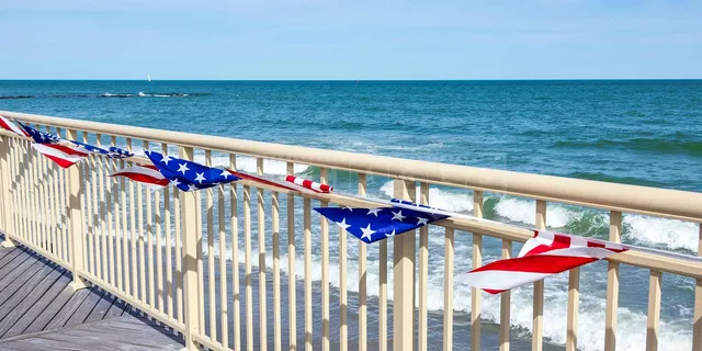 Beautiful view of the ocean from the Garden Pier in Atlantic City
