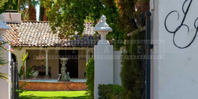 beautiful and romantic courtyard of Ingleside Inn in Palm Springs, California