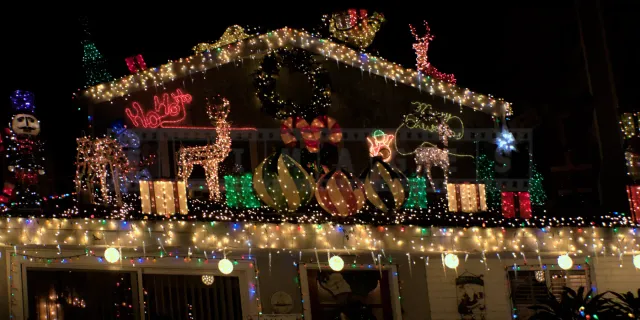 Amazing Christmas Lights on Naples Island