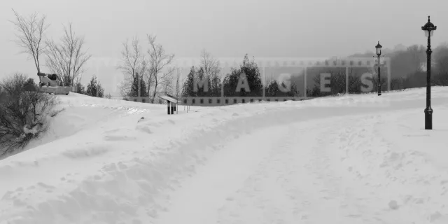 Winter walk in the Quebec City Plains of Abraham urban park
