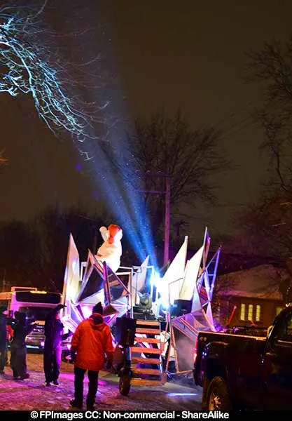 Bonhomme Carnaval bright float at the end of the parade
