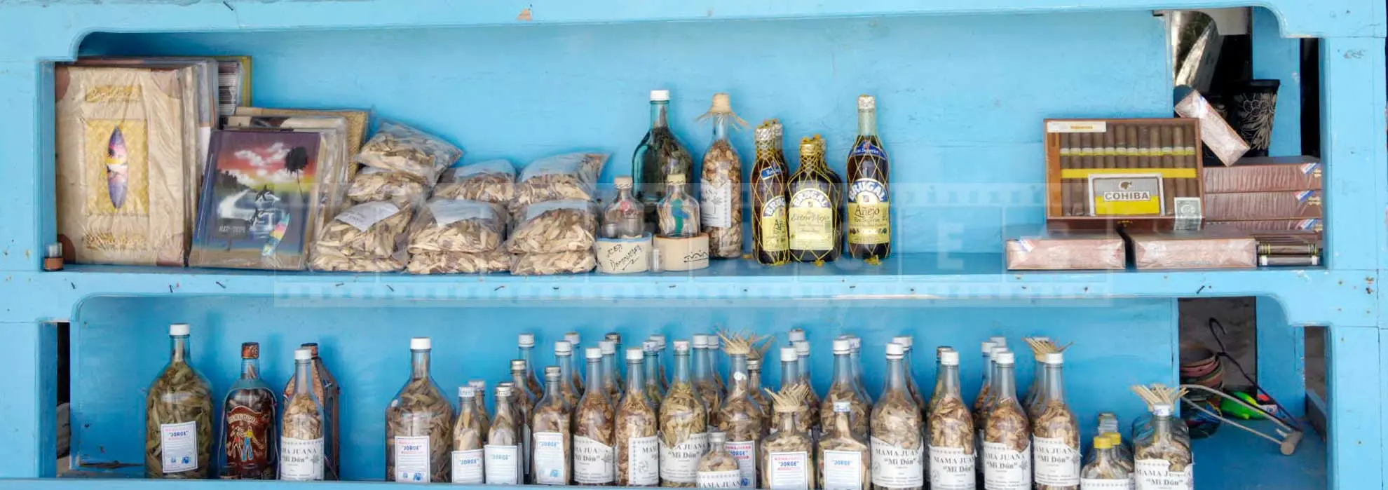 Original Dominican gift ideas – mamajuana and cigars