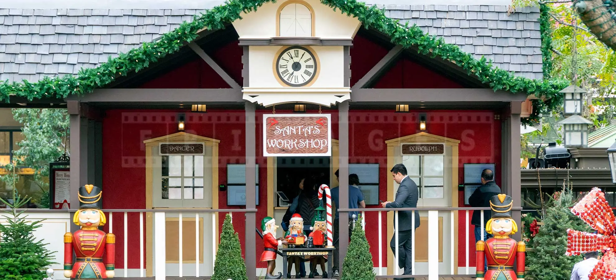 Santas House and workshop at los angeles farmers market