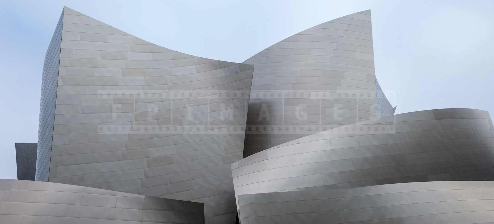 amazing steel architecture of the Disney hall in Los Angeles