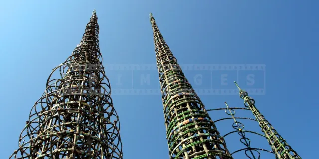 amazing architecture of watts towers in loas angeles california
