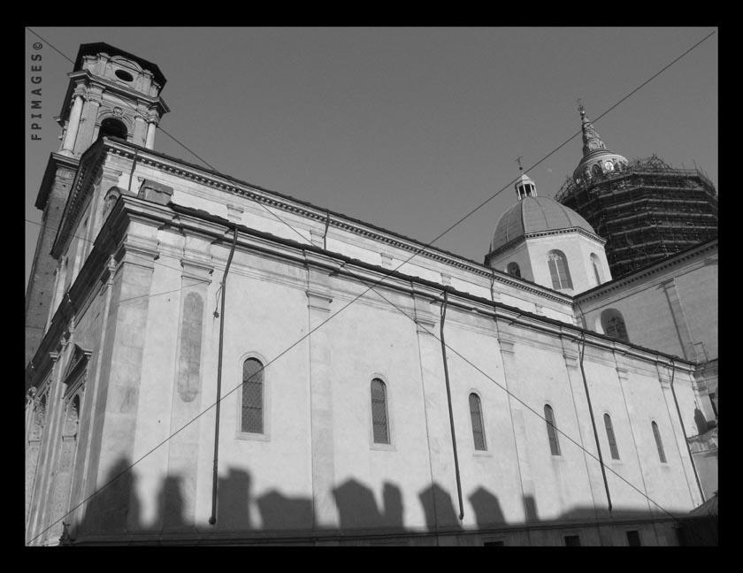 Church of Holy Shroud, San Giovanni Battista, shroud of Turin keepers