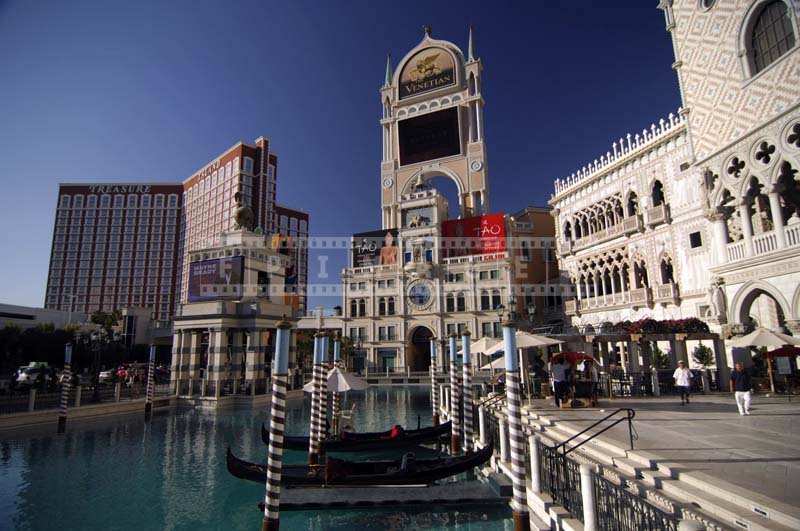 The Venetian Resort, gondolas