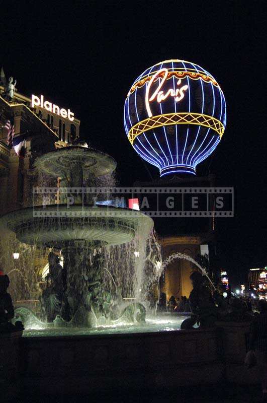 Elegant Fountain near Paris Casino, Las Vegas Boulevard