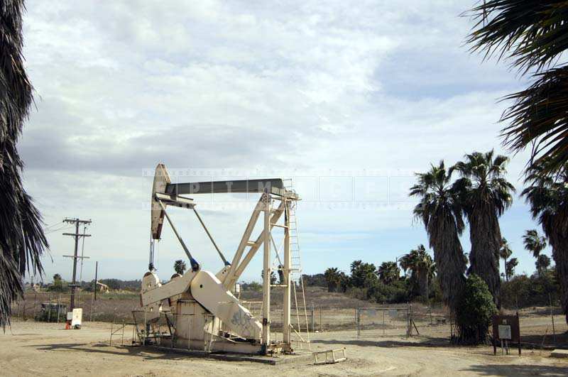 Petroleum engineering equipment