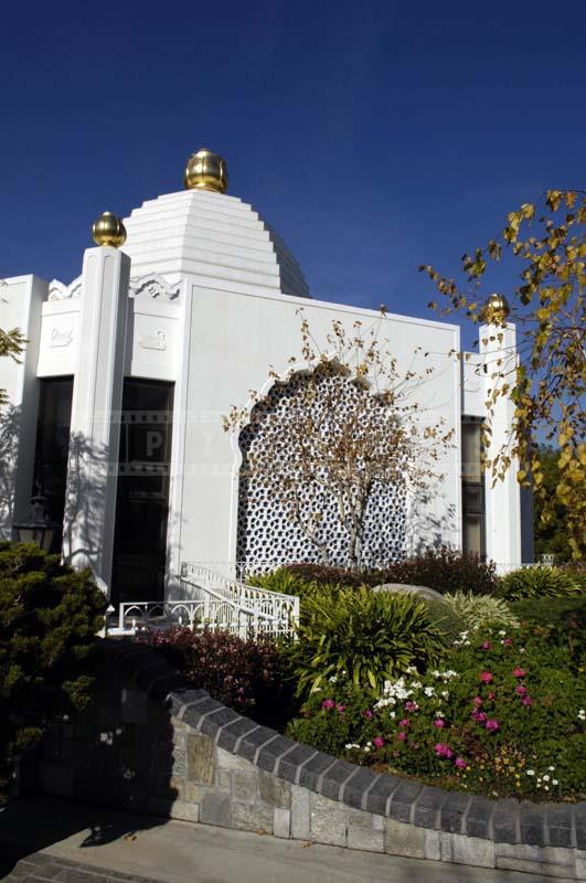 Photo of the Lake Shrine Temple, Pacific Palisades