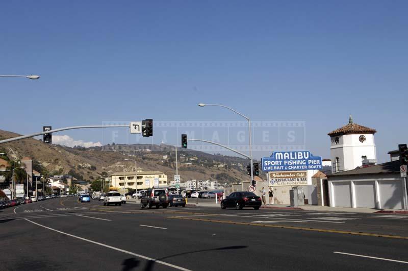 Image of the highway entrance to Malibu Pier