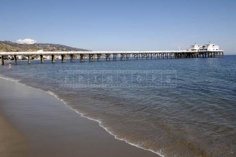 Beach background of the Malibu Pier