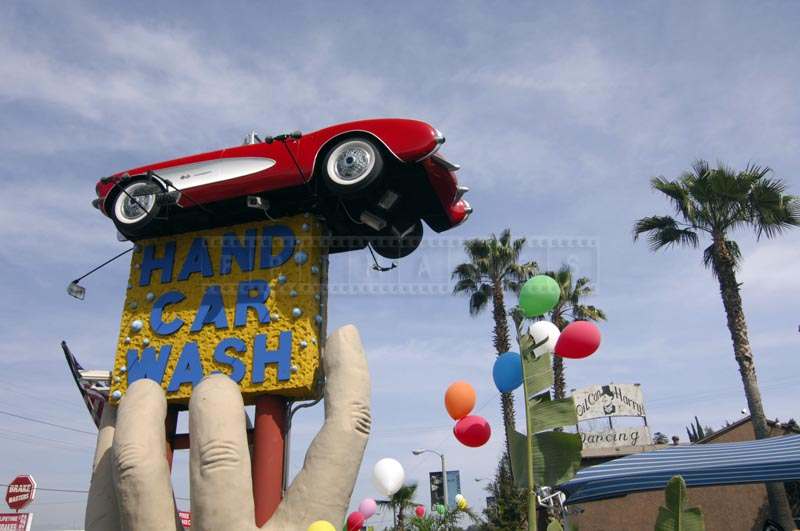 Giant Sculpture at Hand Car Wash at Studio City