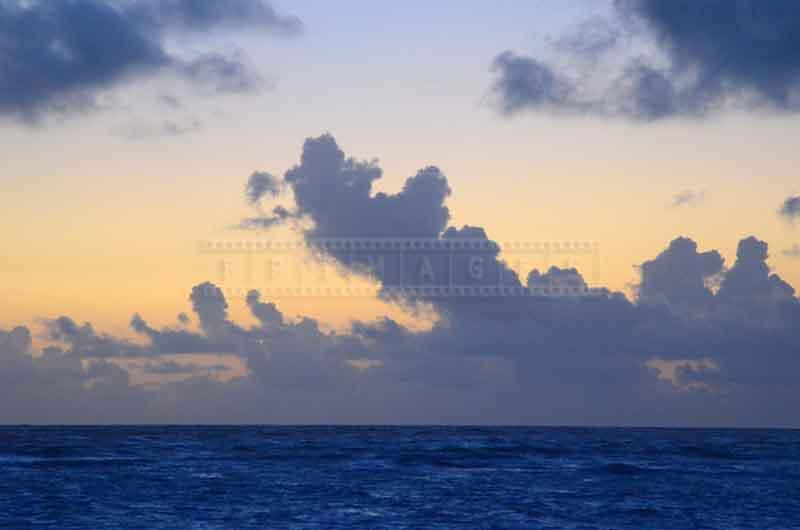 deep blue ocean and clouds picture