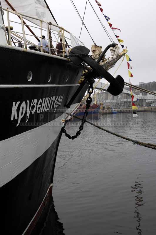 Admiralty Anchor at the forecastle of Kruzenstern