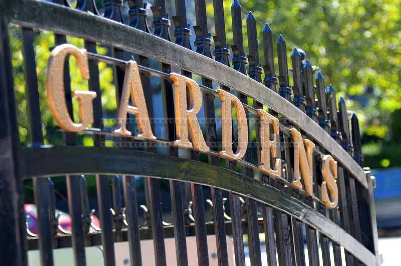 Detail image of the cast iron gate