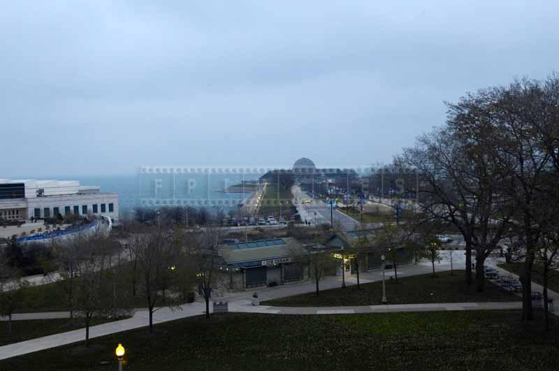 Downtown Chicago lake waterfront with aquarium and planetarium