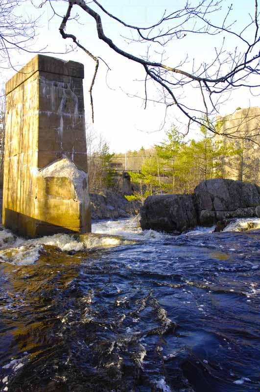 Old rail bridge support at Nictaux river