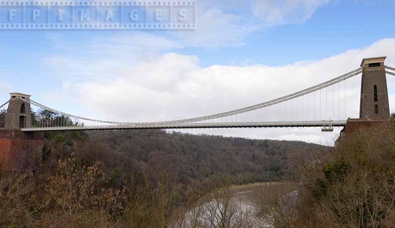 Clifton bridge spanning the gorge