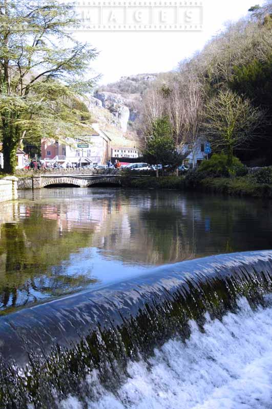 Scenic vertical shot of Cheddar Yeo waterfall