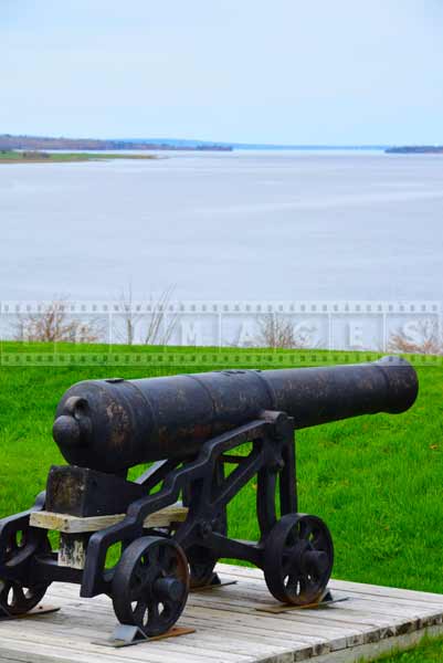 historic fort anne old cannon and Annapolis river