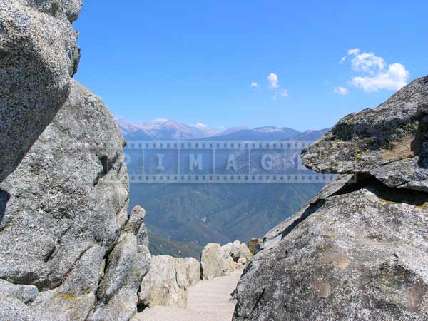 Sequoia National Park hiking Moro rock, California adventure