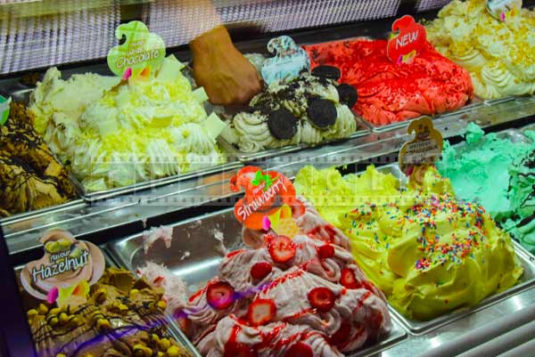 caesars Atlantic city casino Tazza cafe ice cream display