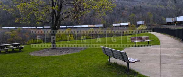 Benches and park to rest and observe trains