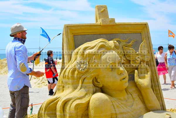 Atlantic city, New Jersey beach sand sculpture competition and Russian sand artist Pavel Mylnikov