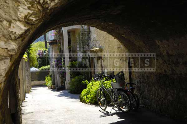 south france european cityscapes - medieval architecture pictures of buildings