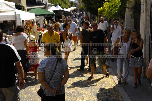 Traditional trades festival in September draws lots of visitors, street photography