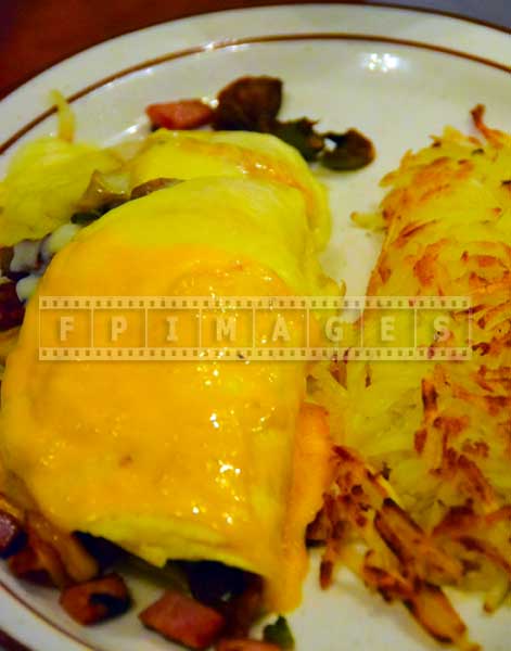 omelette with hashbrown, food pictures