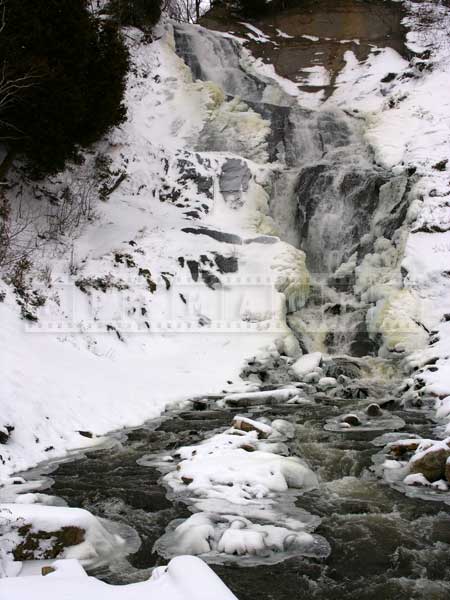 winter waterfall photos