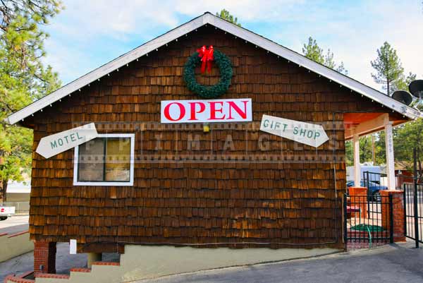 wrightwood california small town cityscapes 