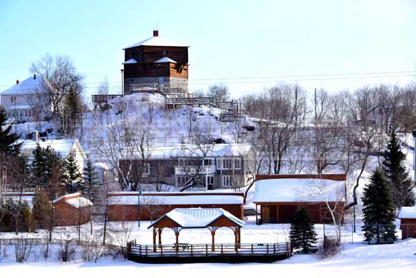 Petit Sault blockhouse, scenic winter cityscape