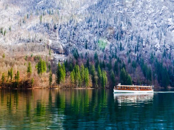 mountains and lakes