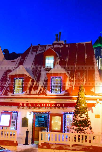 Aux Anciens Canadiens restaurant, romantic dinner idea in old Quebec