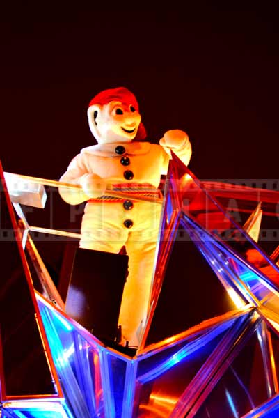 Snowman mascot Bonhomme Carnaval of Quebec winter carnival