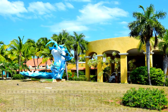 Abstract sculpture at the entrance to Iberostar Daiquiri