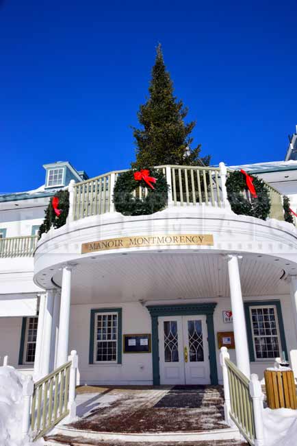 Christmas decorations, Manoir Montmorency Manor