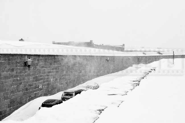 Blowing snow around Quebec Citadel