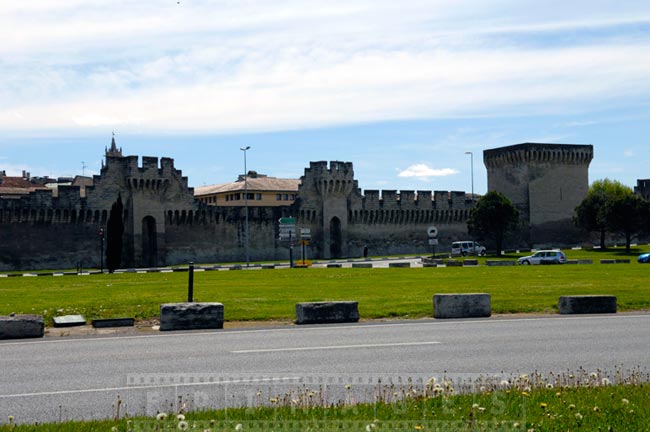 Avignon city wall