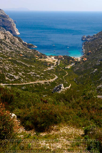 Hiking trails leading to Sormiou cove