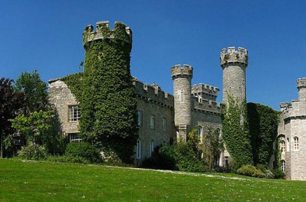 medival castles in wales, travel images of historic places