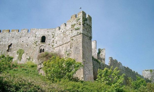 medieval castles in wales, travel images of historic places